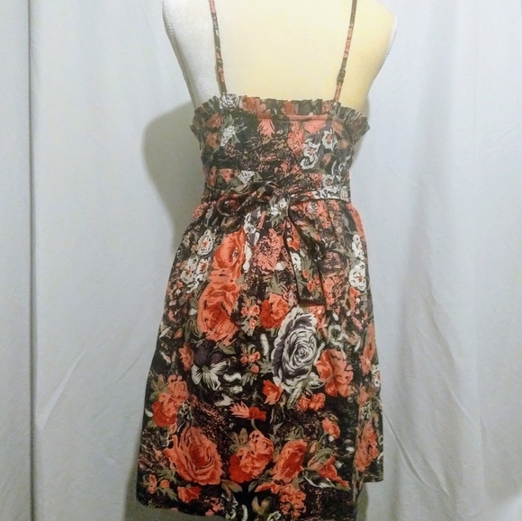 ๐น Spring/Summer Dress - Picture 2 of 5